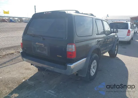 1998 Toyota 4Runner Sr5 V6 z USA, uszkodzony, nr VIN JT3GN86R2W0064039